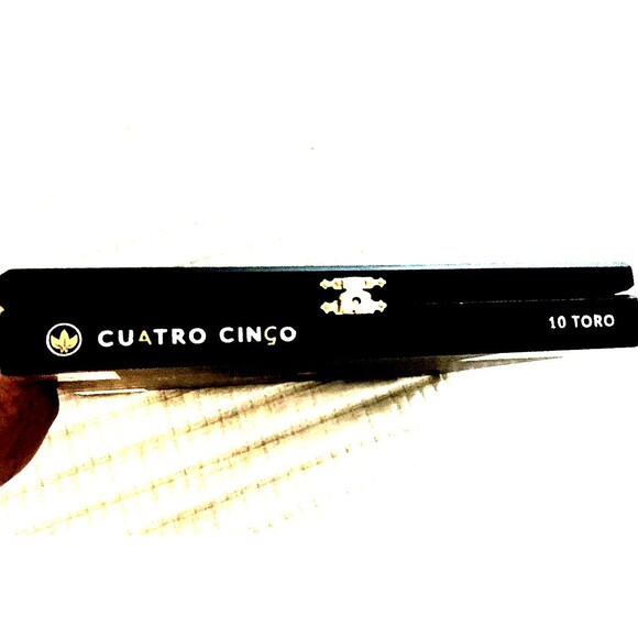 Cuatro Cinco Wooden Cigar Box - Picture 2 of 4